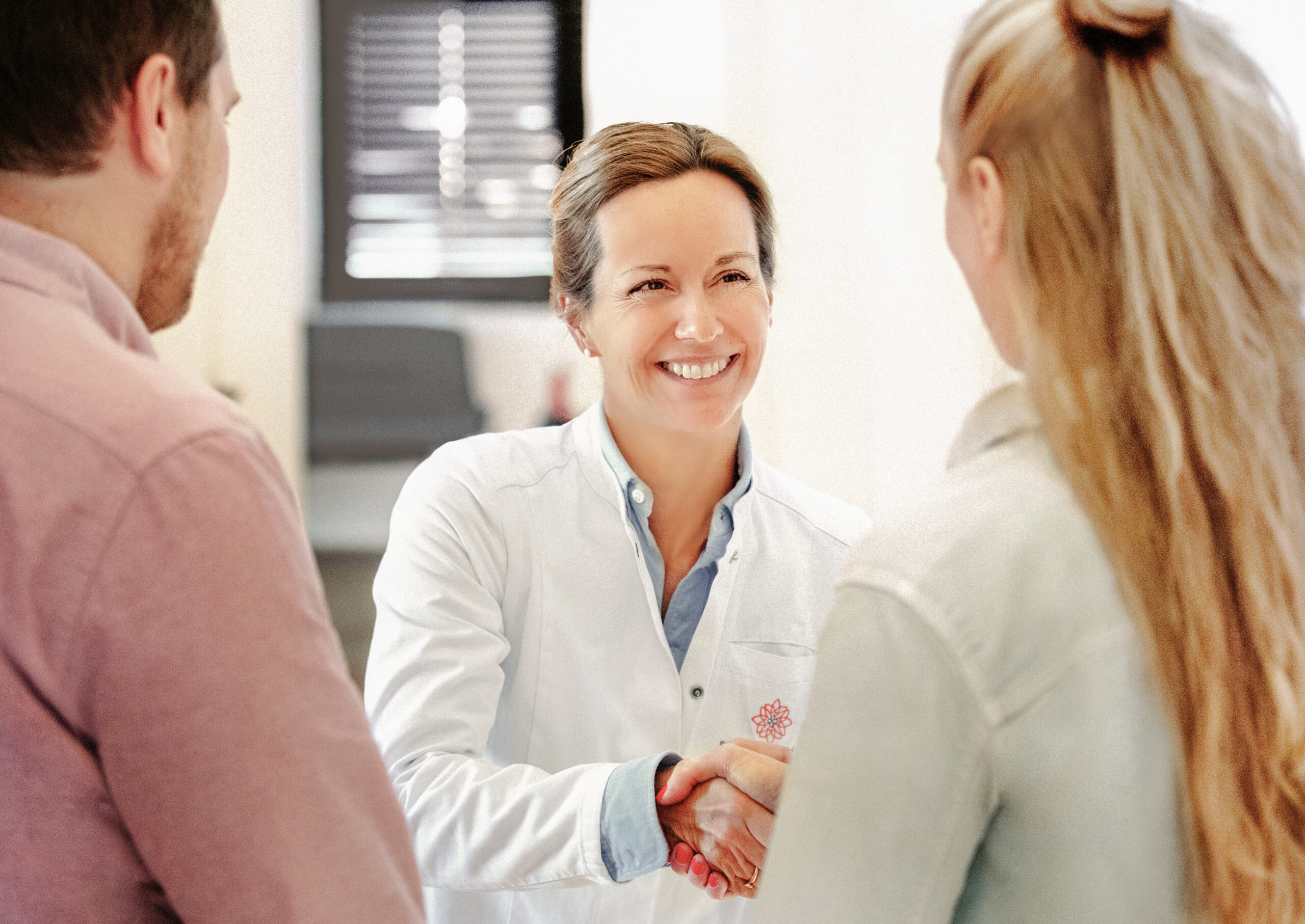 Trust-based consultation with Dr. med. Corinna Mann.